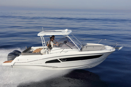 Jeanneau Cap Camarat 9.0 wa for sale in France for €106,850 (£96,149)