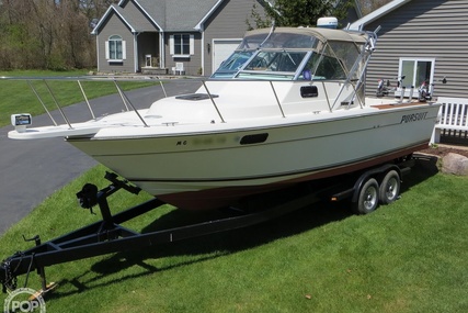 Pursuit 2700 Open for sale in United States of America for $24,750 (£20,050)