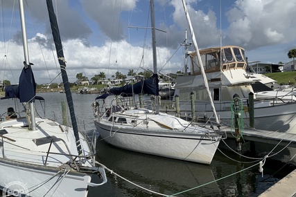 Hunter 28 for sale in United States of America for $15,000 (£12,015)
