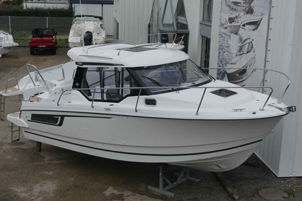 Jeanneau Merry Fisher 795 for sale in France for €75,000 (£67,578)