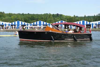 Chris-Craft Sedan Cruiser for sale in United Kingdom for £75,000