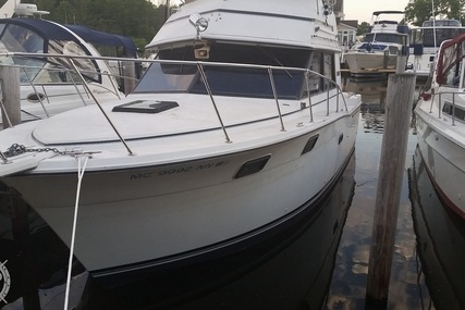Carver Yachts 3227 Convertible for sale in United States of America for $15,250 (£12,099)