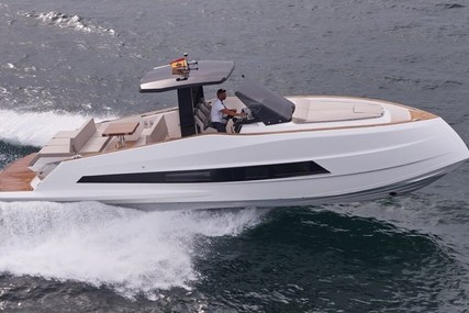 Astondoa 377 Coupe for sale in France for €430,000 (£373,015)