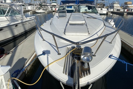 Sea Ray 390 Express Cruiser for sale in United States of America for $25,250 (£20,216)