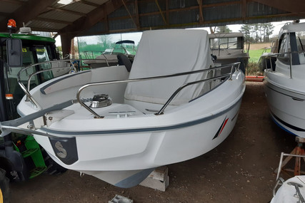 Beneteau Flyer 7.7 Spacedeck for sale in France for €44,000 (£39,633)