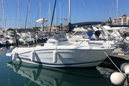 Jeanneau CAP CAMARAT 9.0 CC for sale in France for €105,000 (£94,484)