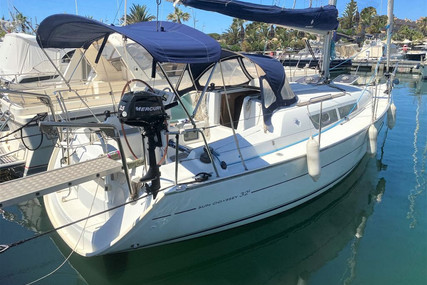 Jeanneau Sun Odyssey 32i for sale in France for €42,000 (£37,794)