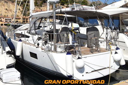 Jeanneau 54 for sale in Spain for €398,000 (£358,139)