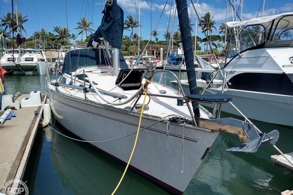 Hunter 35.5 Legend for sale in United States of America for $35,000 (£27,728)