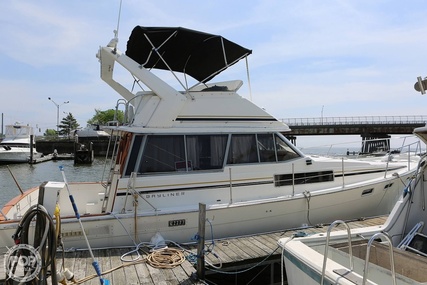 Bayliner 3870 for sale in United States of America for $42,500 (£30,516) Bayliner 3870 for sale in United States of America for $42,500 (£30,516)