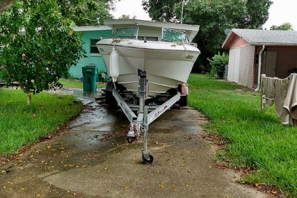 Sea Ray 230BR for sale in United States of America for $14,000 (£11,187)