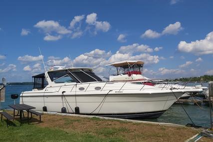 Tiara 4000 Express Hardtop for sale in Canada for P.O.A. Tiara 4000 Express Hardtop for sale in Canada for P.O.A.