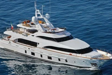 Benetti Tradition105 for sale in Italy for €4,900,000 (£4,220,572)