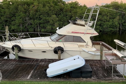 Trojan 10 Meter International Sedan Flybridge for sale in United States of America for $31,000 (£22,003)