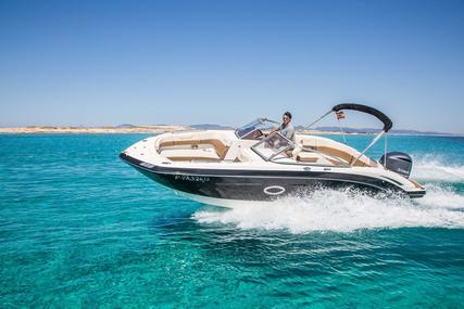 Chaparral 250 SunCoast for sale in Spain for €65,000 (£55,888)