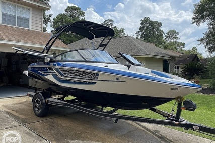 Regal 19 Surf for sale in United States of America for $49,500 (£38,534) Regal 19 Surf for sale in United States of America for $49,500 (£38,534)