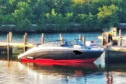 Yamaha 212 Limited S for sale in United States of America for $56,000 (£43,516) Yamaha 212 Limited S for sale in United States of America for $56,000 (£43,516)