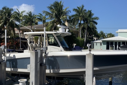 Boston Whaler 350 Outrage for sale in United States of America for $359,000 (£277,201) Boston Whaler 350 Outrage for sale in United States of America for $359,000 (£277,201)
