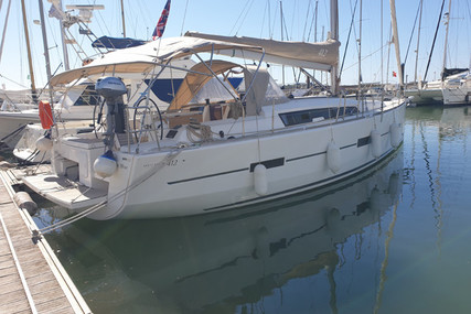 Dufour Yachts 412 Grand Large for sale in Portugal for €195,000 (£177,964) Dufour Yachts 412 Grand Large for sale in Portugal for €195,000 (£177,964)