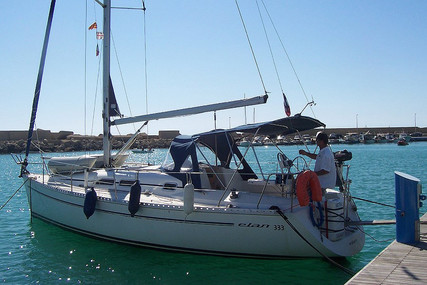 Elan 333 for sale in Italy for €45,000 (£41,259) Elan 333 for sale in Italy for €45,000 (£41,259)
