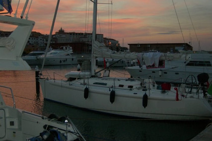 X-Yachts IMX 40 for sale in Italy for €150,000 (£136,544) X-Yachts IMX 40 for sale in Italy for €150,000 (£136,544)