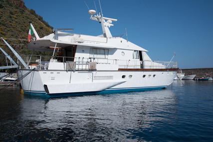 Baglietto 18 for sale in Italy for €74,000 (£67,067) Baglietto 18 for sale in Italy for €74,000 (£67,067)