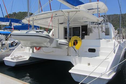 Robertson and Caine Leopard 44 for sale in for €289,000 (£263,074) Robertson and Caine Leopard 44 for sale in for €289,000 (£263,074)