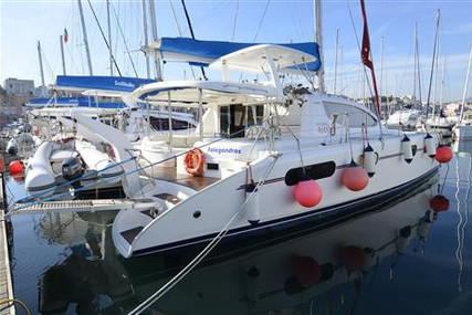 Robertson and Caine Leopard 46 for sale in Italy for €280,000 (£254,881) Robertson and Caine Leopard 46 for sale in Italy for €280,000 (£254,881)