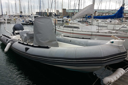 Zodiac PRO OPEN 850 for sale in France for €32,000 (£29,002) Zodiac PRO OPEN 850 for sale in France for €32,000 (£29,002)