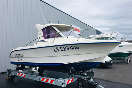 Ocqueteau 615 for sale in France for €23,800 (£21,735) Ocqueteau 615 for sale in France for €23,800 (£21,735)