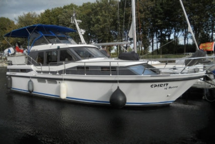 Linssen 37 SE for sale in France for €95,000 (£86,100) Linssen 37 SE for sale in France for €95,000 (£86,100)