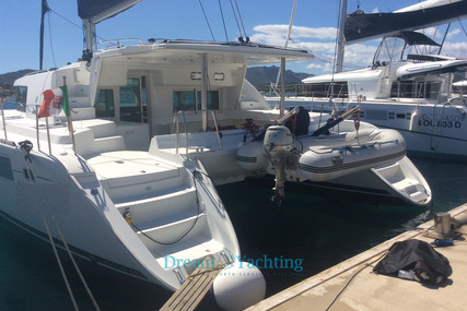 Lagoon 440 for sale in Italy for €250,000 (£228,158) Lagoon 440 for sale in Italy for €250,000 (£228,158)