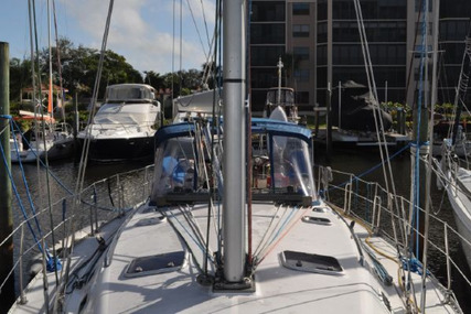 Catalina 470 for sale in United States of America for $229,000 (£166,661)