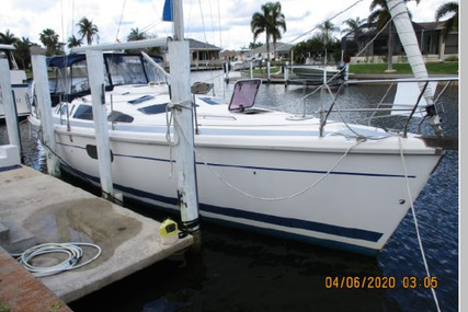 Hunter 410 for sale in United States of America for $89,735 (£64,531)
