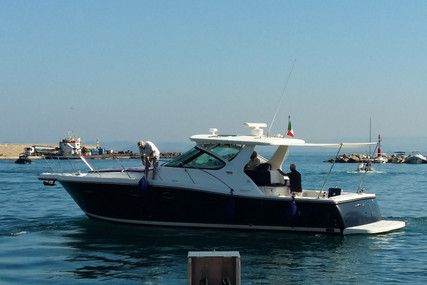 Tiara 3600 for sale in Italy for €165,000 (£150,585) Tiara 3600 for sale in Italy for €165,000 (£150,585)