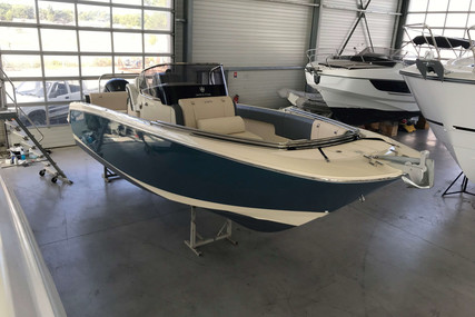Invictus 270 FX for sale in France for €79,900 (£73,359) Invictus 270 FX for sale in France for €79,900 (£73,359)