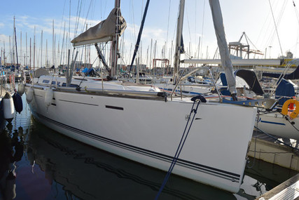 Dufour Yachts 40 E Performance for sale in Portugal for €157,000 (£143,283) Dufour Yachts 40 E Performance for sale in Portugal for €157,000 (£143,283)