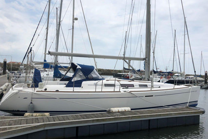 Dufour Yachts 40 for sale in Portugal for €89,000 (£81,224) Dufour Yachts 40 for sale in Portugal for €89,000 (£81,224)