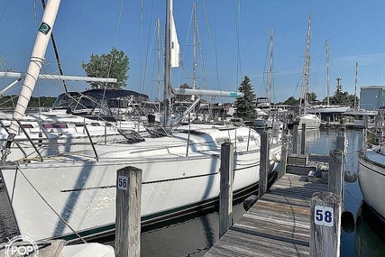 Beneteau Oceanis 323 for sale in United States of America for $63,300 (£45,918)