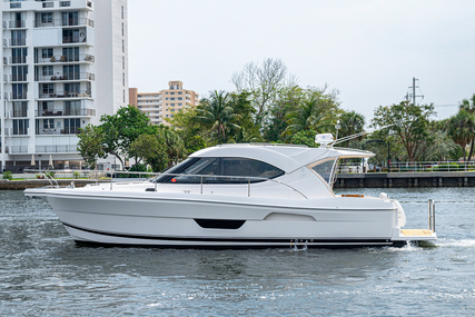 Riviera 3600 Sport Yacht for sale in United States of America for $439,500 (£342,063) Riviera 3600 Sport Yacht for sale in United States of America for $439,500 (£342,063)