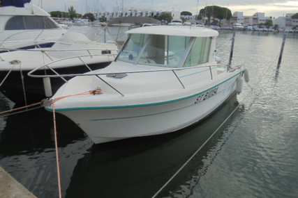 Ocqueteau 615 for sale in France for €11,990 (£10,950) Ocqueteau 615 for sale in France for €11,990 (£10,950)