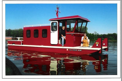 Custom 28' Pleasure/Tug/Tow for sale in United States of America for $50,000 (£36,270)