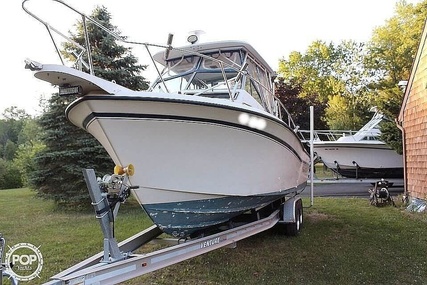Grady-White Dolphin 25 for sale in United States of America for $29,000 (£21,766) Grady-White Dolphin 25 for sale in United States of America for $29,000 (£21,766)
