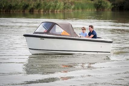 Maxima 490 for sale in United Kingdom for £8,850