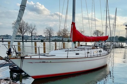Cal Yachts 39MKIII Tall Rig for sale in United States of America for $43,400 (£30,803)