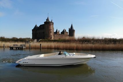 Chris-Craft Craft LAUNCH 32 for sale in Netherlands for €275,000 (£238,736)