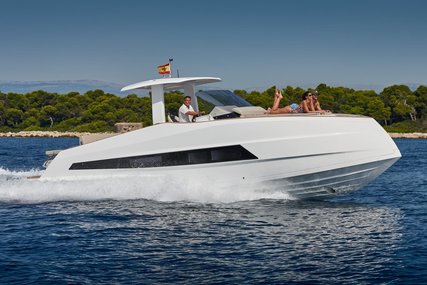 Astondoa 377 Coupe for sale in France for €306,000 (£262,663)