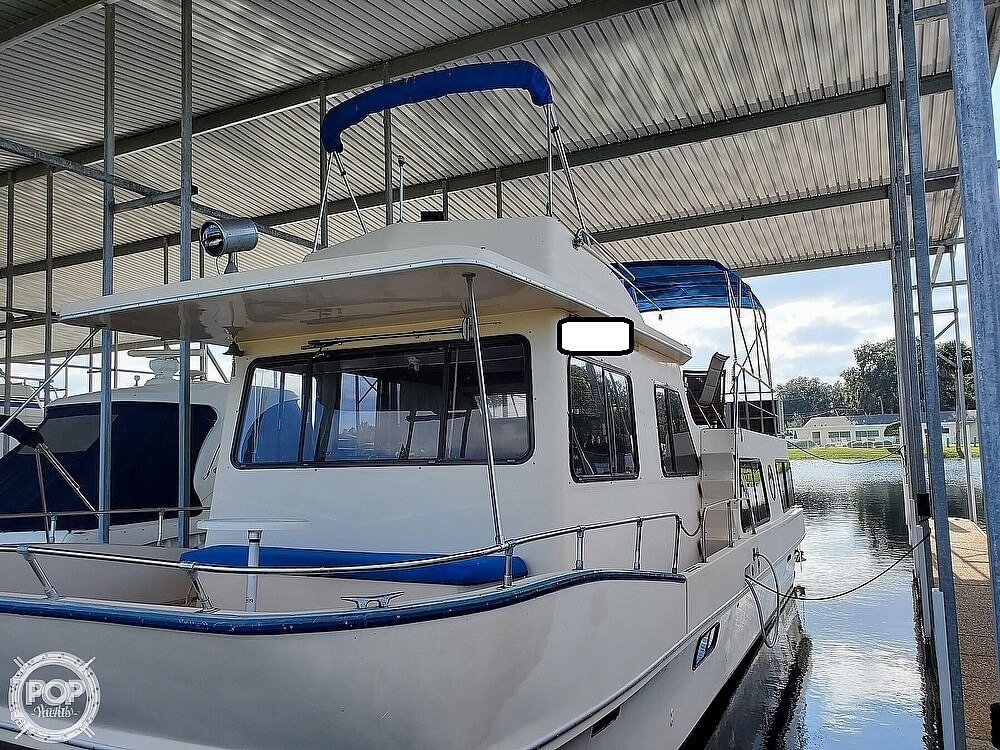 1985 Holiday Mansion Coastal Barracuda Aft Cabin Boat For Sale Waa2
