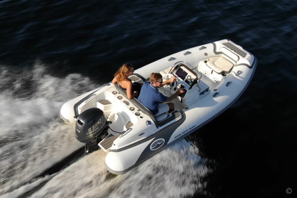 Walker Bay Venture 14 with 5 Seat Console for sale in United Kingdom for £35,810 Walker Bay Venture 14 with 5 Seat Console for sale in United Kingdom for £35,810