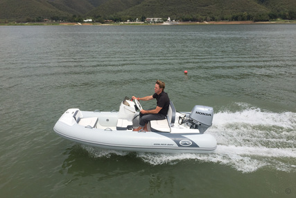 Walker Bay Generation 10 LTE with 4 Seat Console for sale in United Kingdom for £24,185 Walker Bay Generation 10 LTE with 4 Seat Console for sale in United Kingdom for £24,185